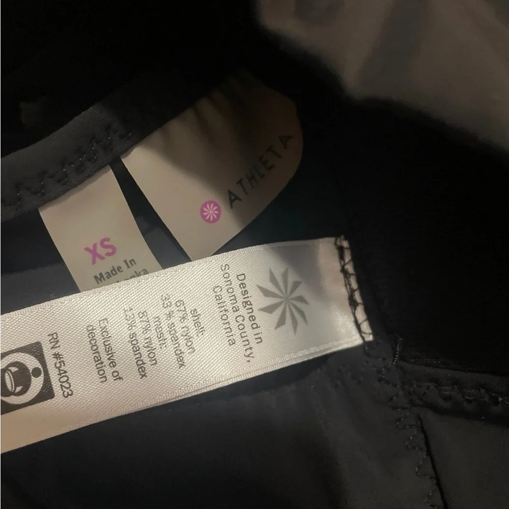 Athleta - Picture 2 of 3